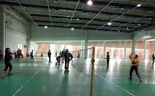 “青春飞扬 谁‘羽’争锋”--...